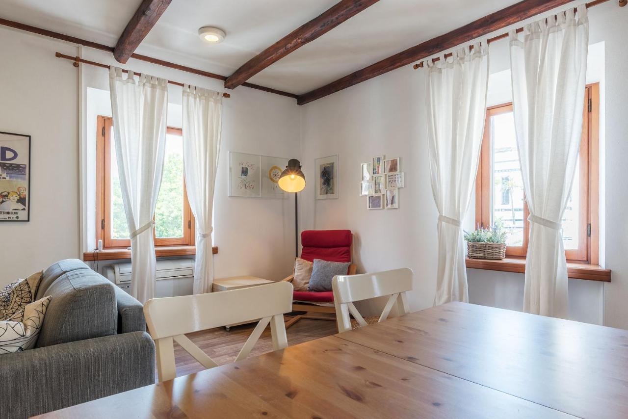 Colosseo Modern Apartment ローマ エクステリア 写真