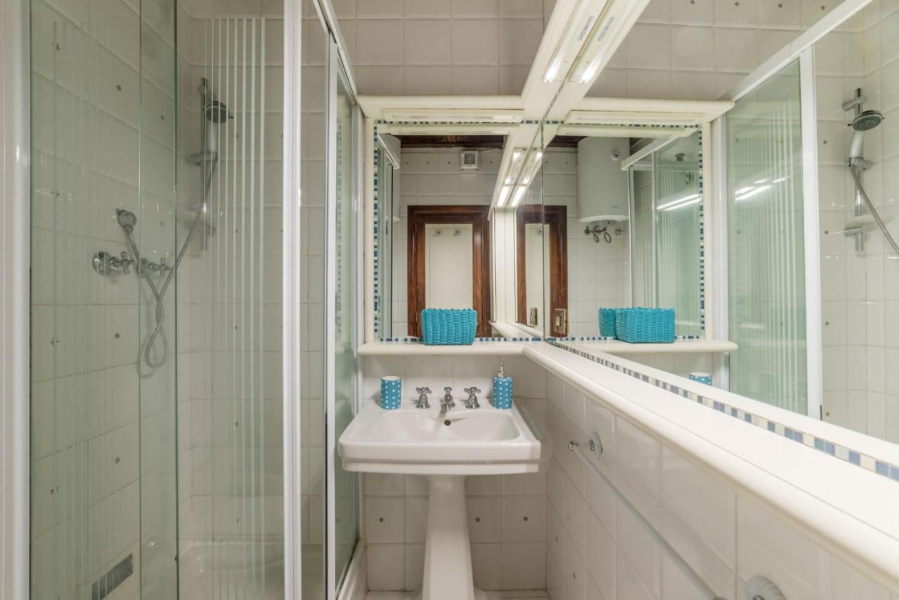 Colosseo Modern Apartment ローマ エクステリア 写真